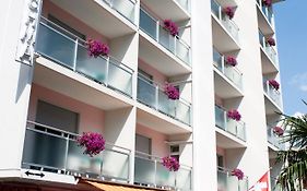 Hotel Dischma - FREE BUS AND TRAIN TICKET